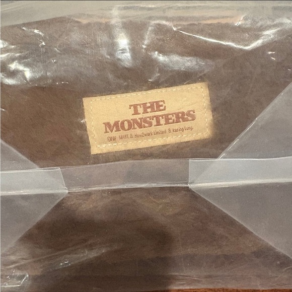 POPMART Labubu Plush Bag - Picture 5 of 5